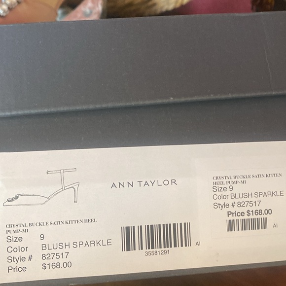 Ann Taylor kitten heel satin pump 9 - Picture 7 of 7